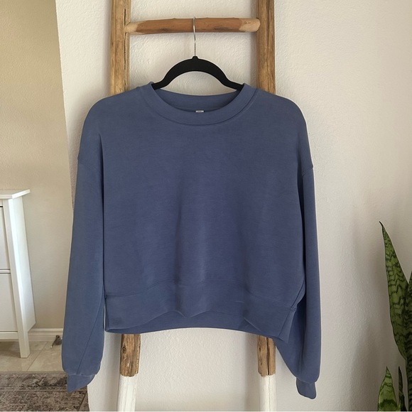 lululemon athletica Tops - Lululemon Perfectly Oversized Cropped Crew Softstreme Mineral Blue - size 4